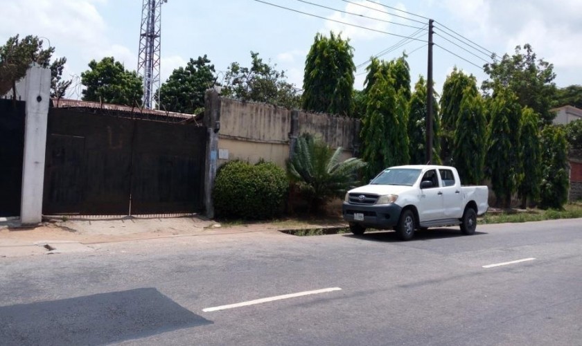 1500-bedroom-bungalow-840×500